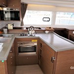 Lagoon 450 SporTop