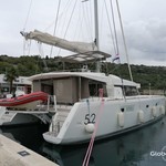 Lagoon 52