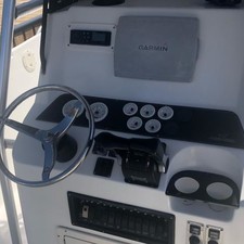 Mako 232 Center Console