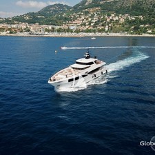 Majesty Yachts 100