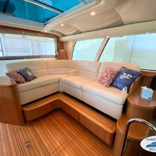 Tiara Yachts 52 Sovran