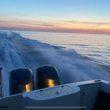 Contender 35 Express