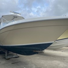 Contender 35 Express