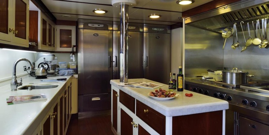M/Y Steel