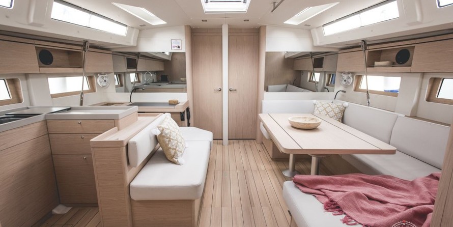 Beneteau Oceanis 51.1