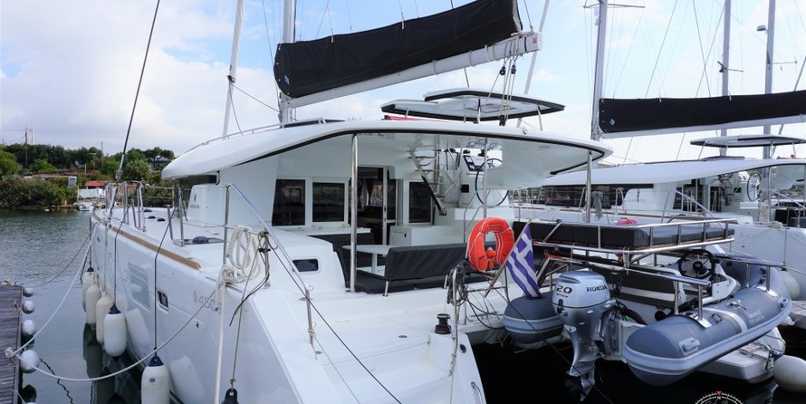 Lagoon 450 SporTop
