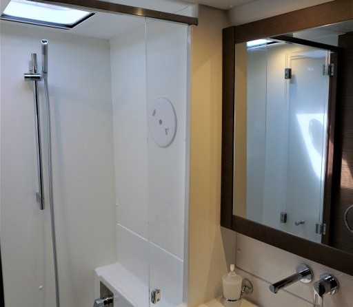 Lagoon 450 SporTop