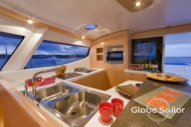 Fountaine Pajot Salina 48