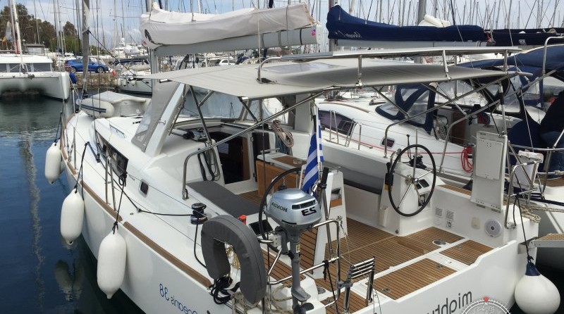 Beneteau Oceanis 38
