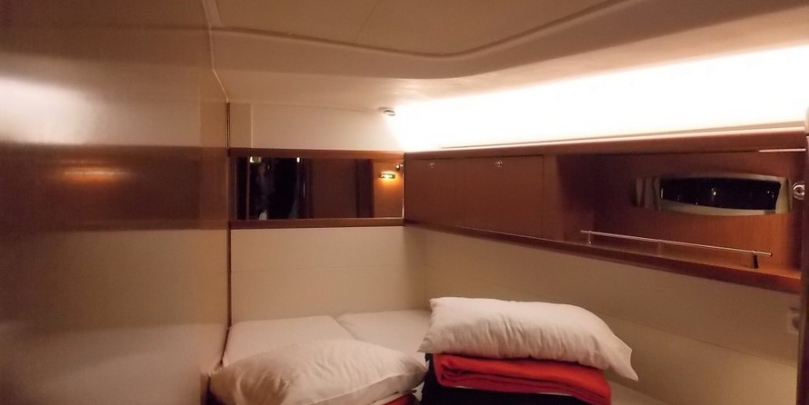 Beneteau Oceanis 54