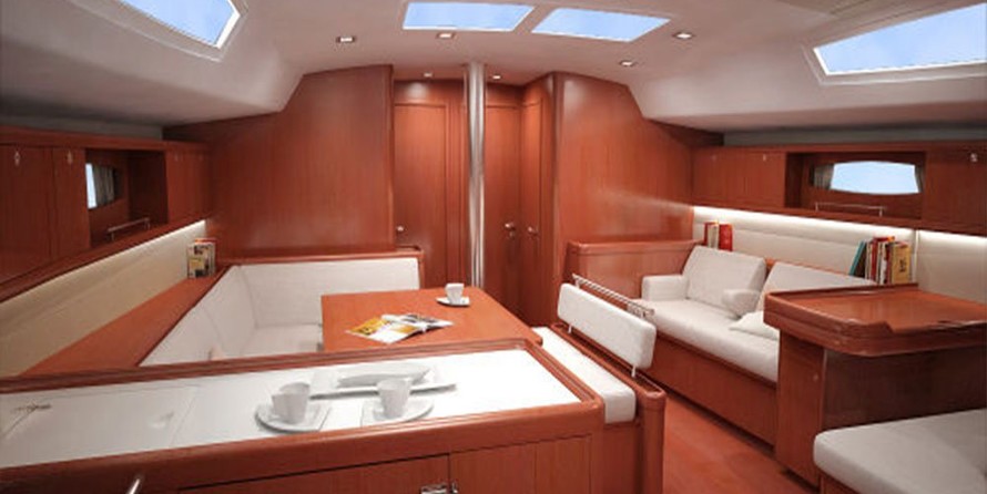 Beneteau Oceanis 54
