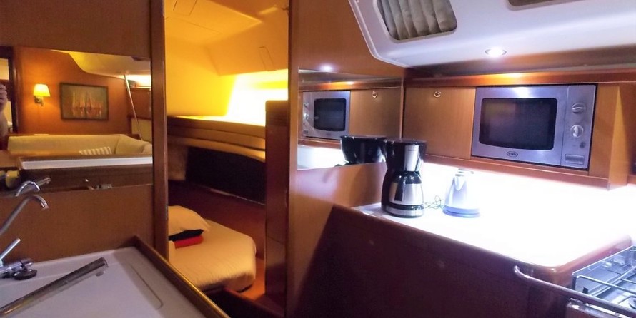 Beneteau Oceanis 54