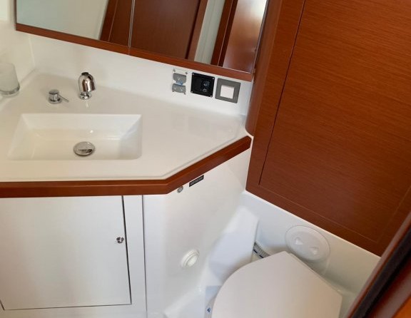 Beneteau Oceanis 46.1