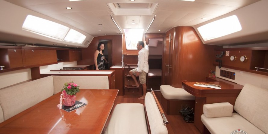 Beneteau Oceanis 54