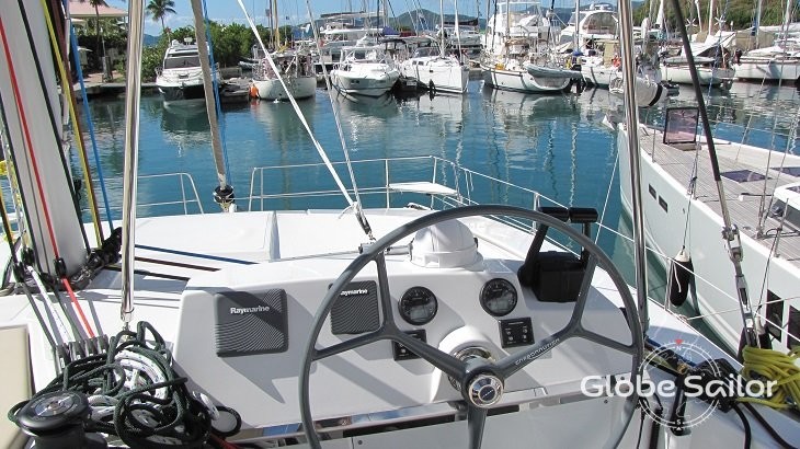 Bali catamarans 4.0 lounge