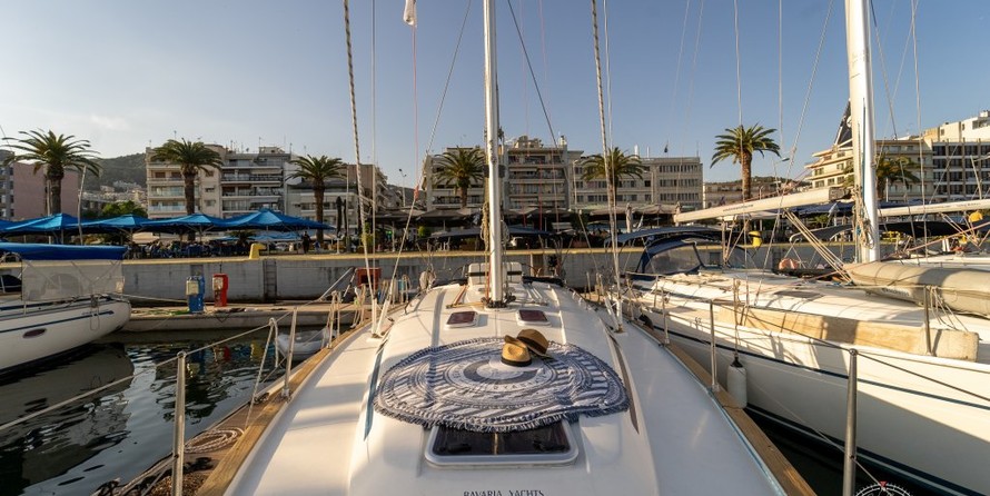 Bavaria 44
