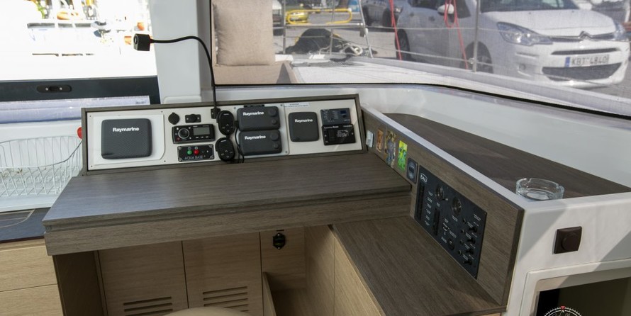 Bali catamarans 4.0 lounge