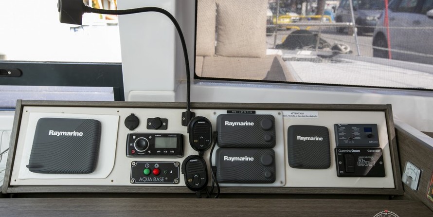 Bali catamarans 4.0 lounge