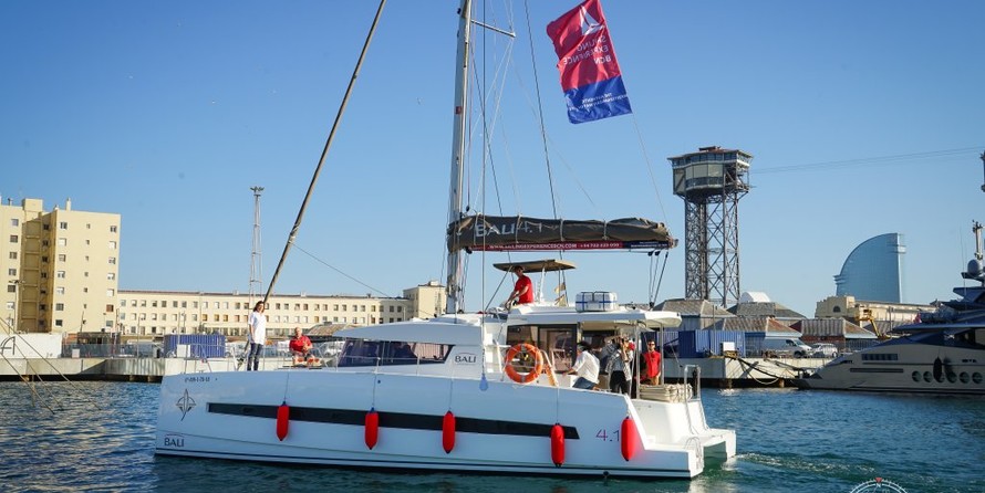 Bali catamarans 4.0 lounge