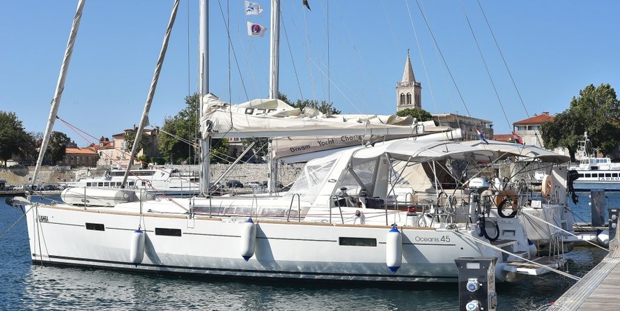 Beneteau Oceanis 45