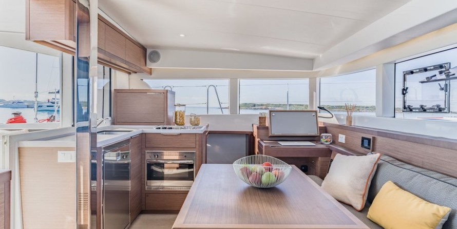 Lagoon 40