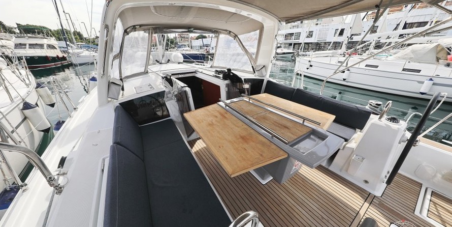 Beneteau Oceanis 41.1