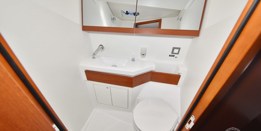 Beneteau Oceanis 46.1