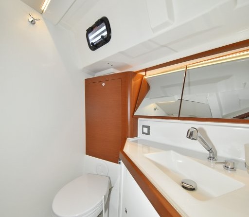 Beneteau Oceanis 46.1