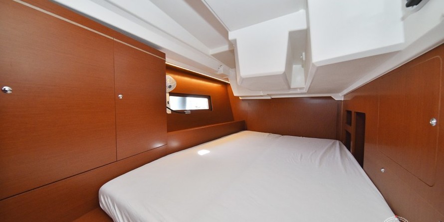 Beneteau Oceanis 46.1