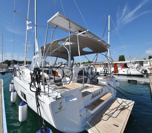 Beneteau Oceanis 46.1