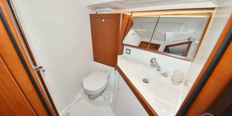 Beneteau Oceanis 46.1