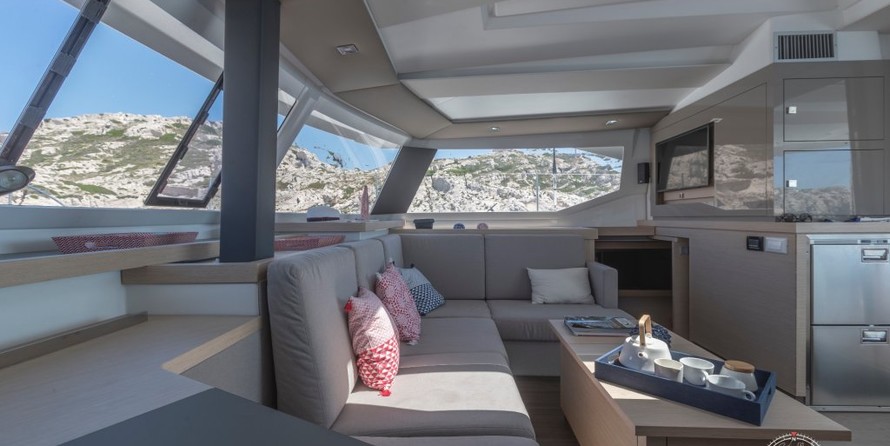 Fountaine Pajot Astréa 42