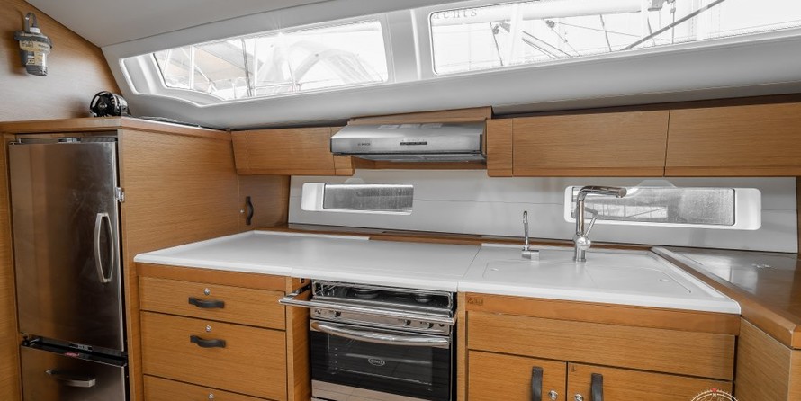 Jeanneau 54