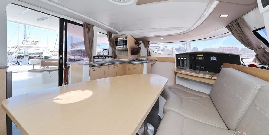 Fountaine Pajot Lipari 41
