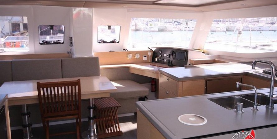 Fountaine Pajot Helia 44