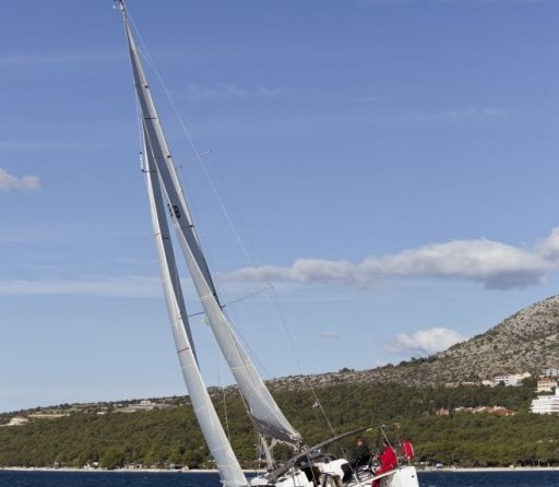 Elan E4