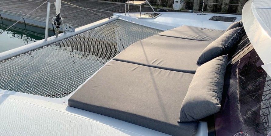 Fountaine Pajot Lucia 40