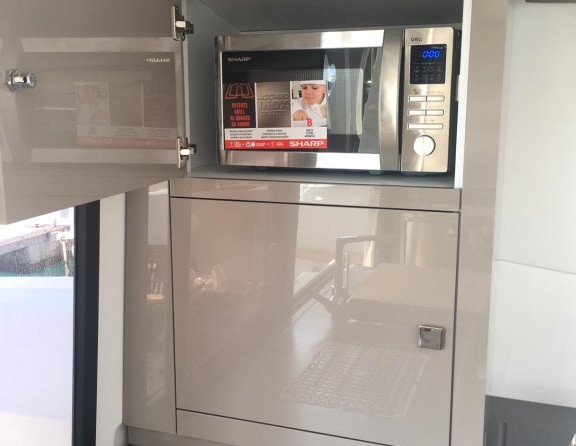 Fountaine Pajot Lucia 40