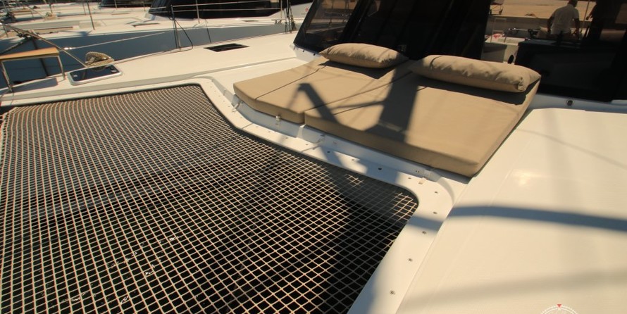 Fountaine Pajot Lucia 40