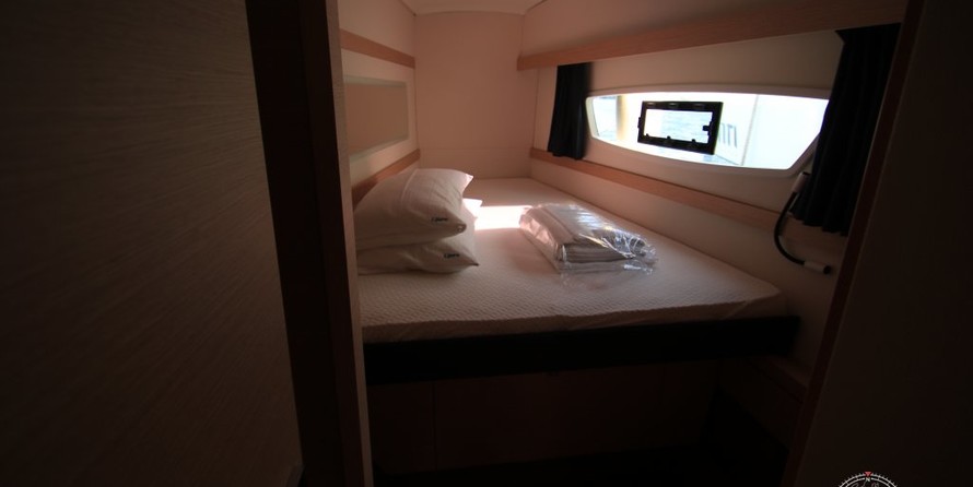 Fountaine Pajot Lucia 40