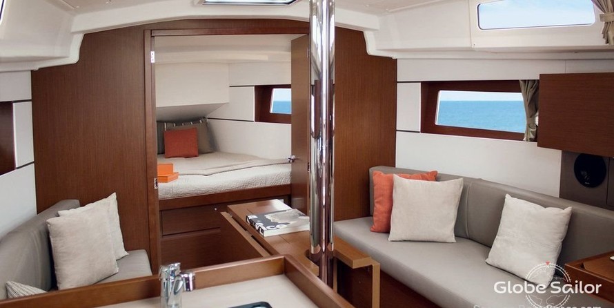 Beneteau Oceanis 38