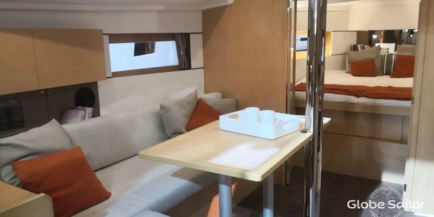Beneteau Oceanis 38