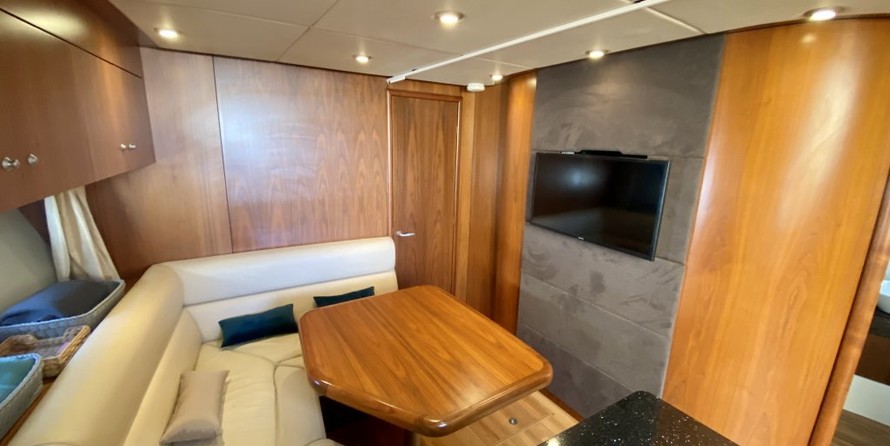 Sunseeker Predator 72