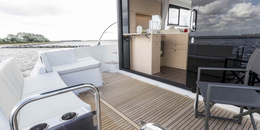 Swift Trawler 41 Sedan