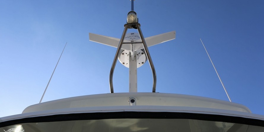 Cruisers Yachts 520 Sports Coupe