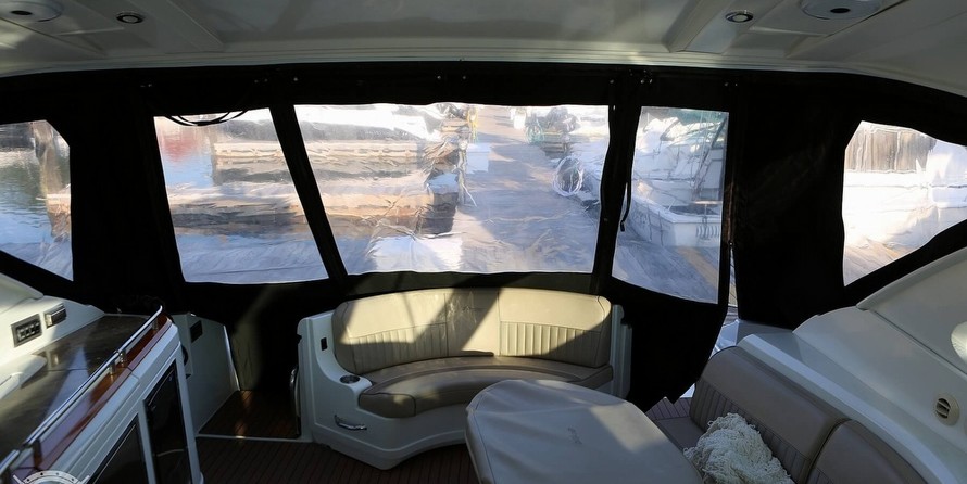 Cruisers Yachts 520 Sports Coupe