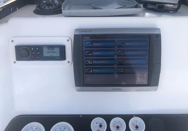 Mako 232 Center Console