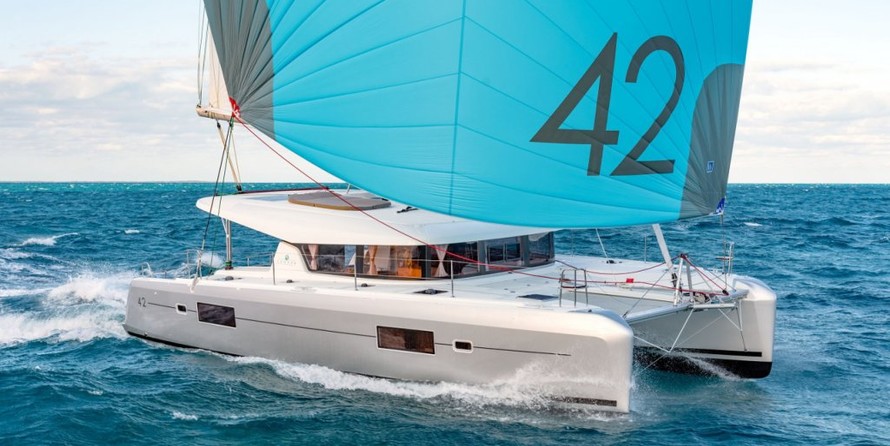 Lagoon 42