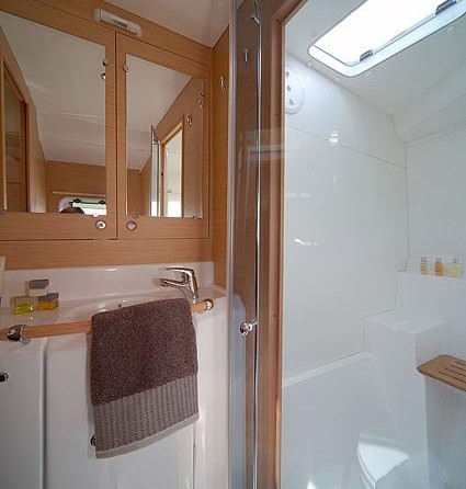 Lagoon 380