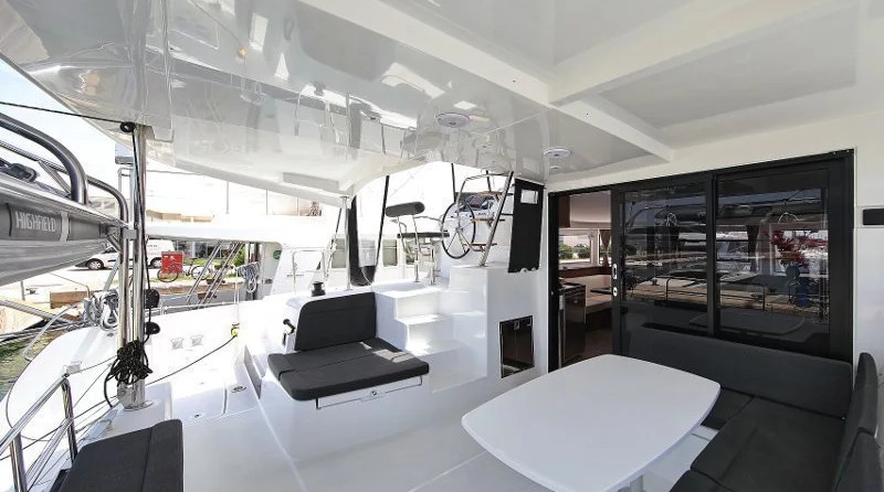 Lagoon 42